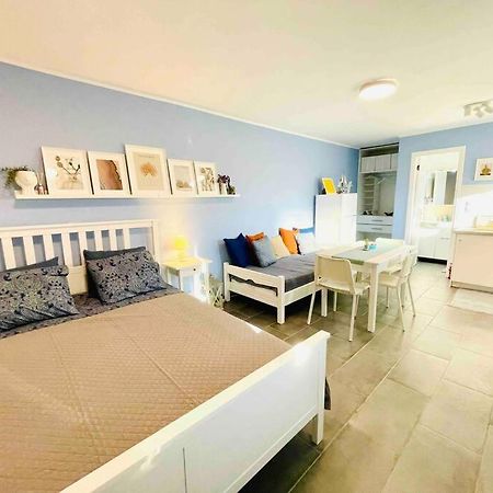 Cozy, Newly Renovated Apartment In Gavrio. מראה חיצוני תמונה