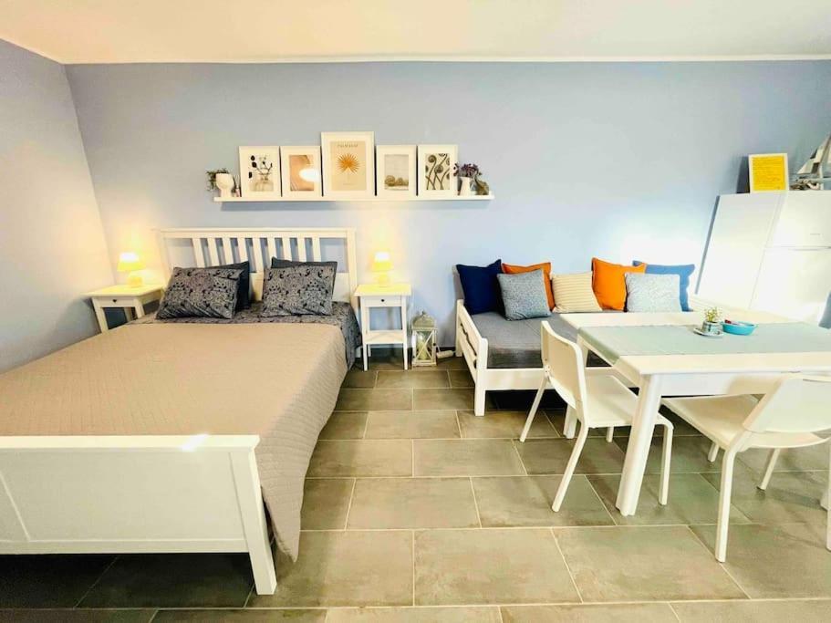 Cozy, Newly Renovated Apartment In Gavrio. מראה חיצוני תמונה