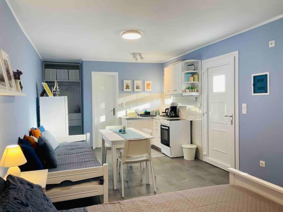 Cozy, Newly Renovated Apartment In Gavrio. מראה חיצוני תמונה