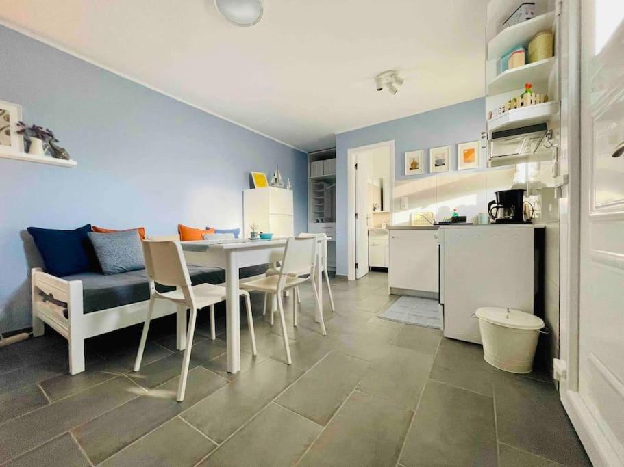 Cozy, Newly Renovated Apartment In Gavrio. מראה חיצוני תמונה