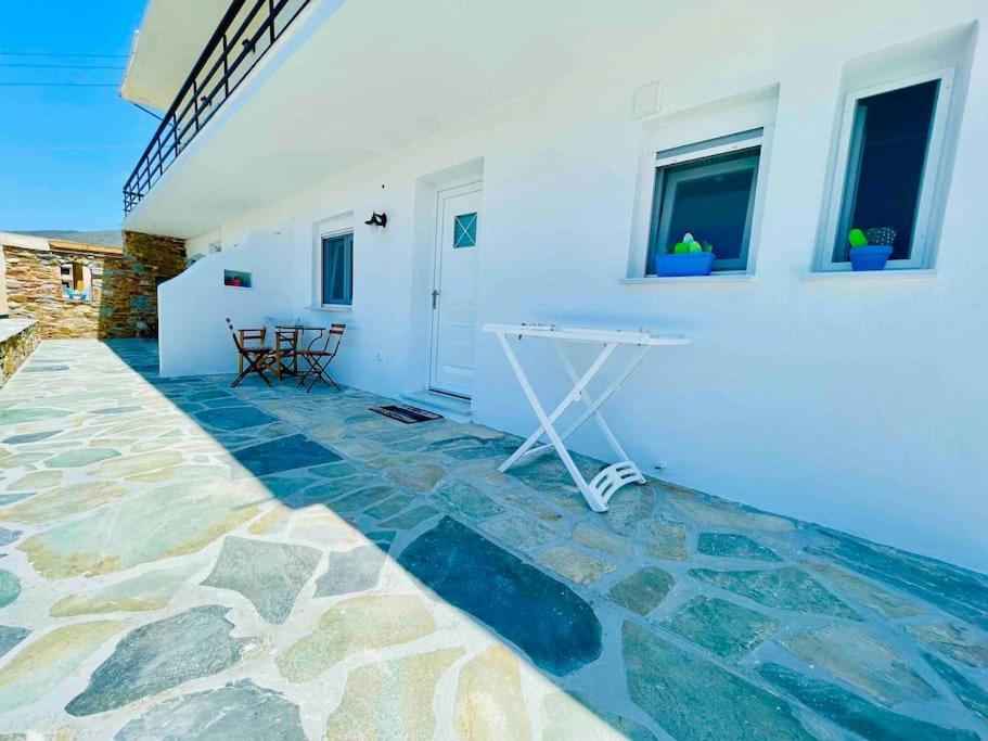 Cozy, Newly Renovated Apartment In Gavrio. מראה חיצוני תמונה