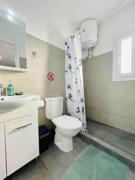 Cozy, Newly Renovated Apartment In Gavrio. מראה חיצוני תמונה